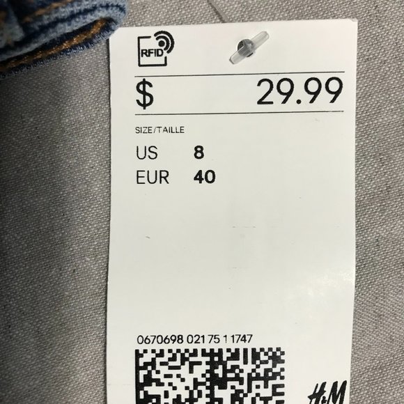 NWT Women's straight, high waist crop jeans - size 8 - Picture 3 of 4